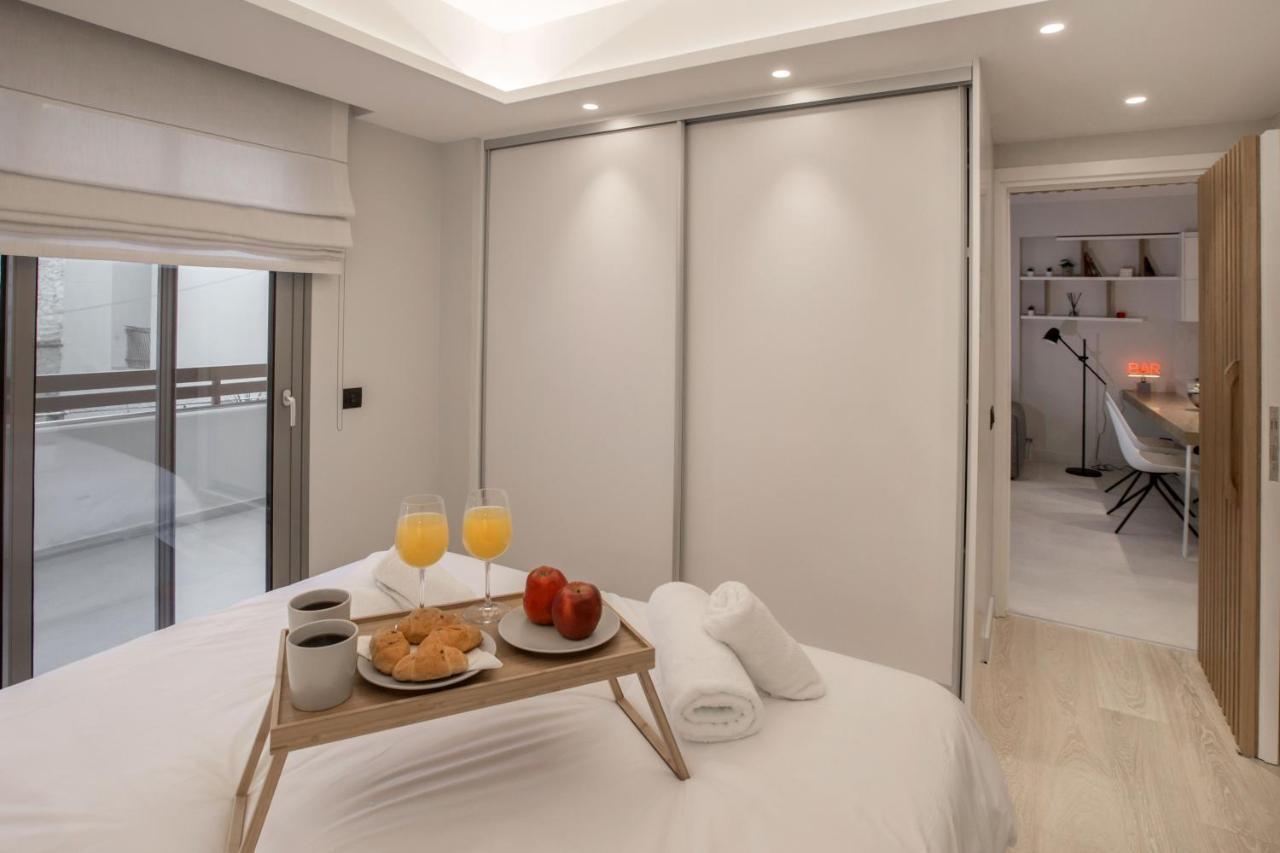 Acropolis Golden Suites By Ghh Aten Exteriör bild